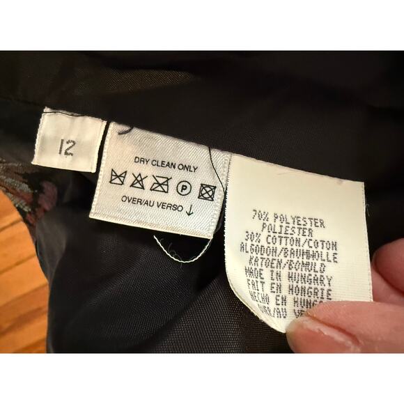 Vintage Liz Wear Claiborne Floral Tapestry Vest 12 - Picture 6 of 6